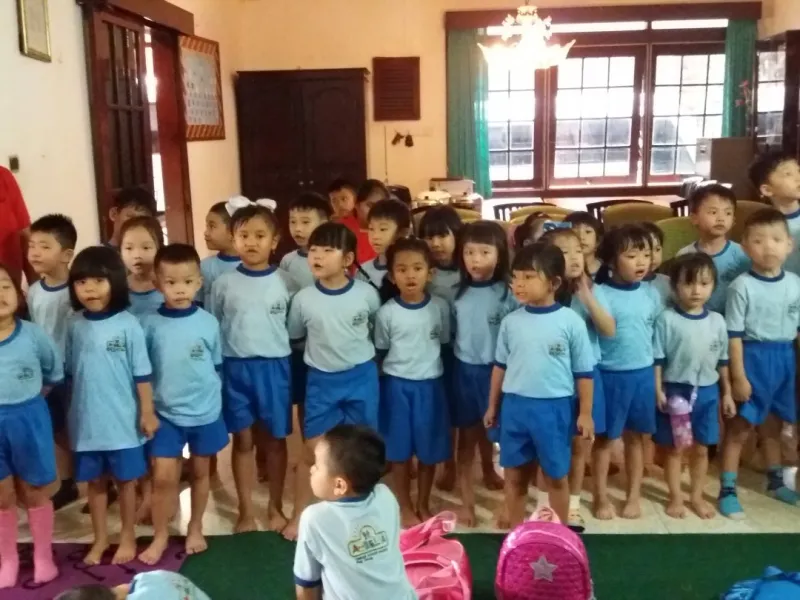 Foto Kunjungan ke Panti Asuhan Anak Cacat Bhakti Luhur  25 20190109_122923