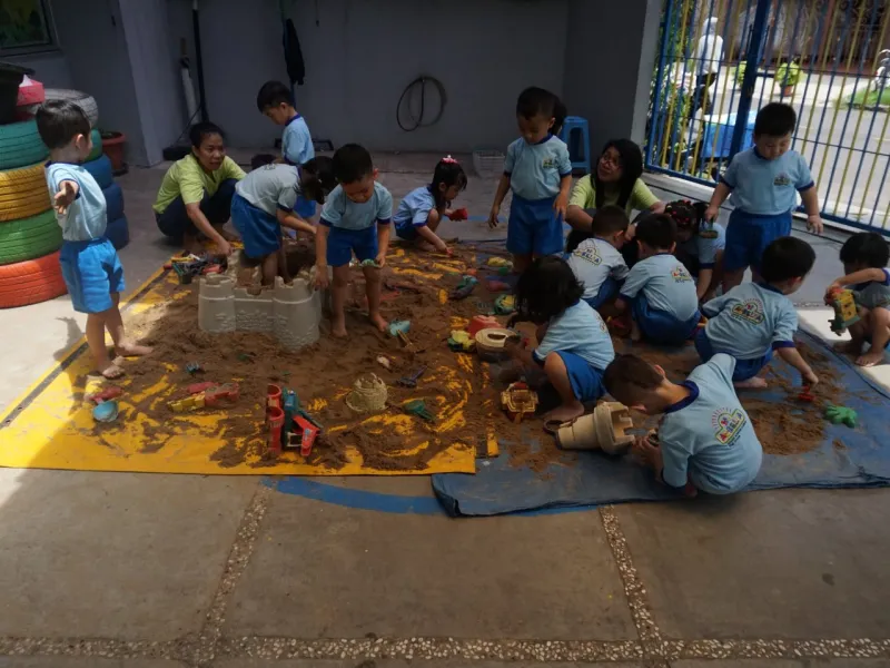 Foto Kegiatan Bermain Pasir Kelas Kupu-kupu 50 dsc02312