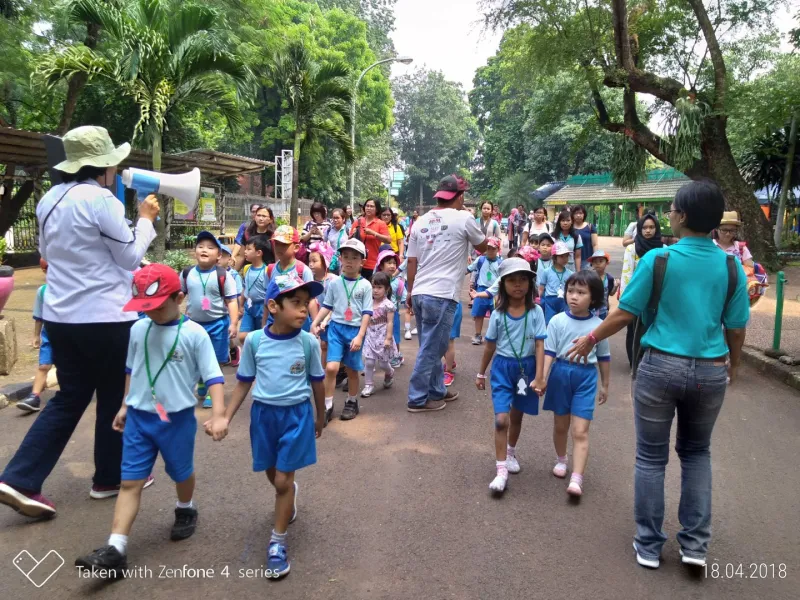 Foto Kunjungan ke Ragunan 2 p_20180418_102804_vhdr_on_p