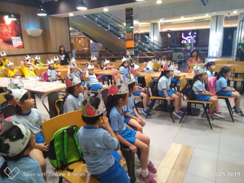 Foto Kunjungan ke Burger King di Mall Artha Gading 34 p_20190503_093202_vhdr_on_p