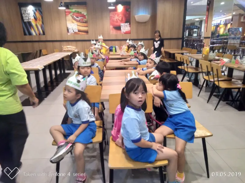 Foto Kunjungan ke Burger King di Mall Artha Gading 36 p_20190503_093732_vhdr_on_p