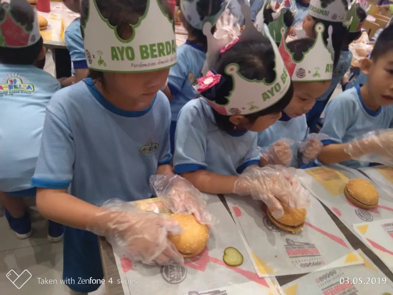 Foto Kunjungan ke Burger King di Mall Artha Gading 72 p_20190503_100710_vhdr_on_p