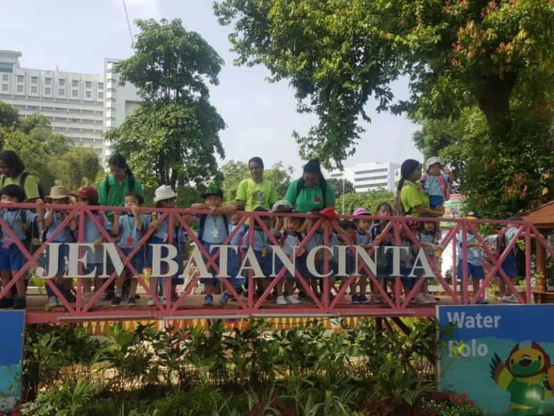 Foto Kunjungan ke Pameran Flora dan Fauna di Lapangan Banteng 31 whatsapp_image_2018_11_27_at_10_16_23_1