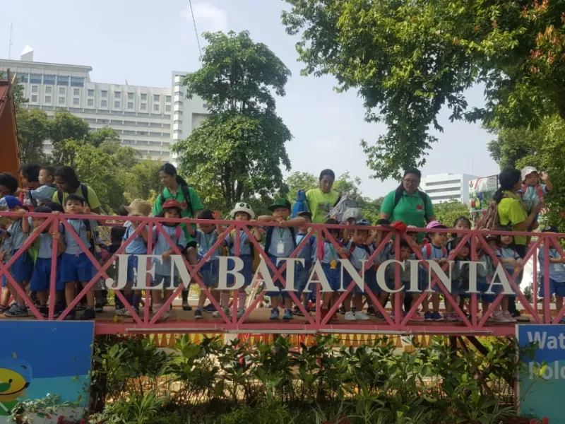 Foto Kunjungan ke Pameran Flora dan Fauna di Lapangan Banteng 32 whatsapp_image_2018_11_27_at_10_16_23_2